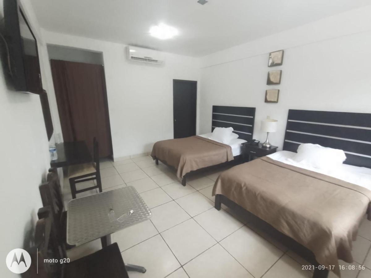 Hotel & Suites Mo Sak Tapachula Kültér fotó